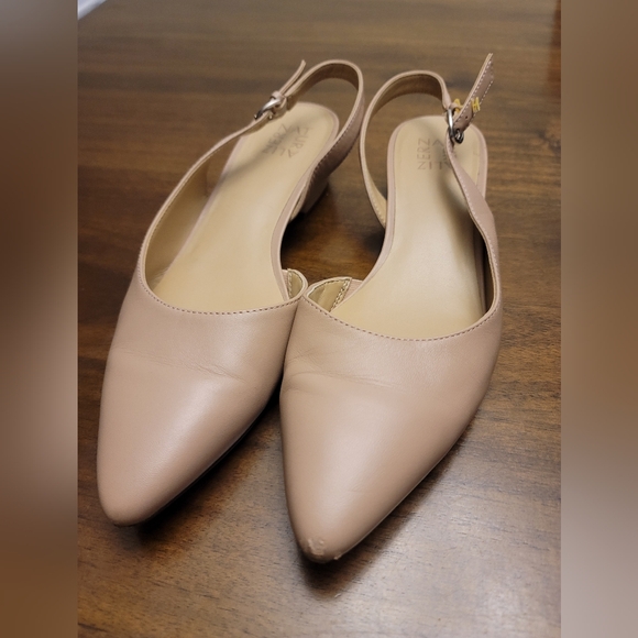 Naturalizer Banks Pointed Slinback Shoe, Nude - Picture 2 of 6